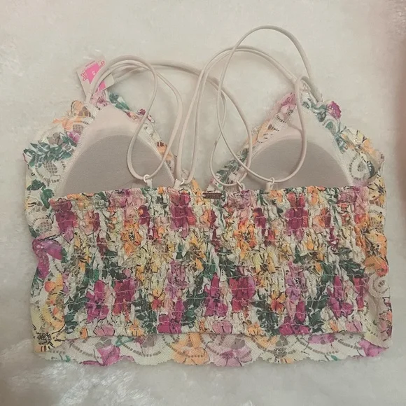 Pink VS Bralette - Picture 5 of 5